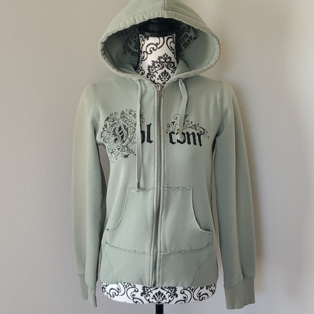 Volcom sweater size Medium